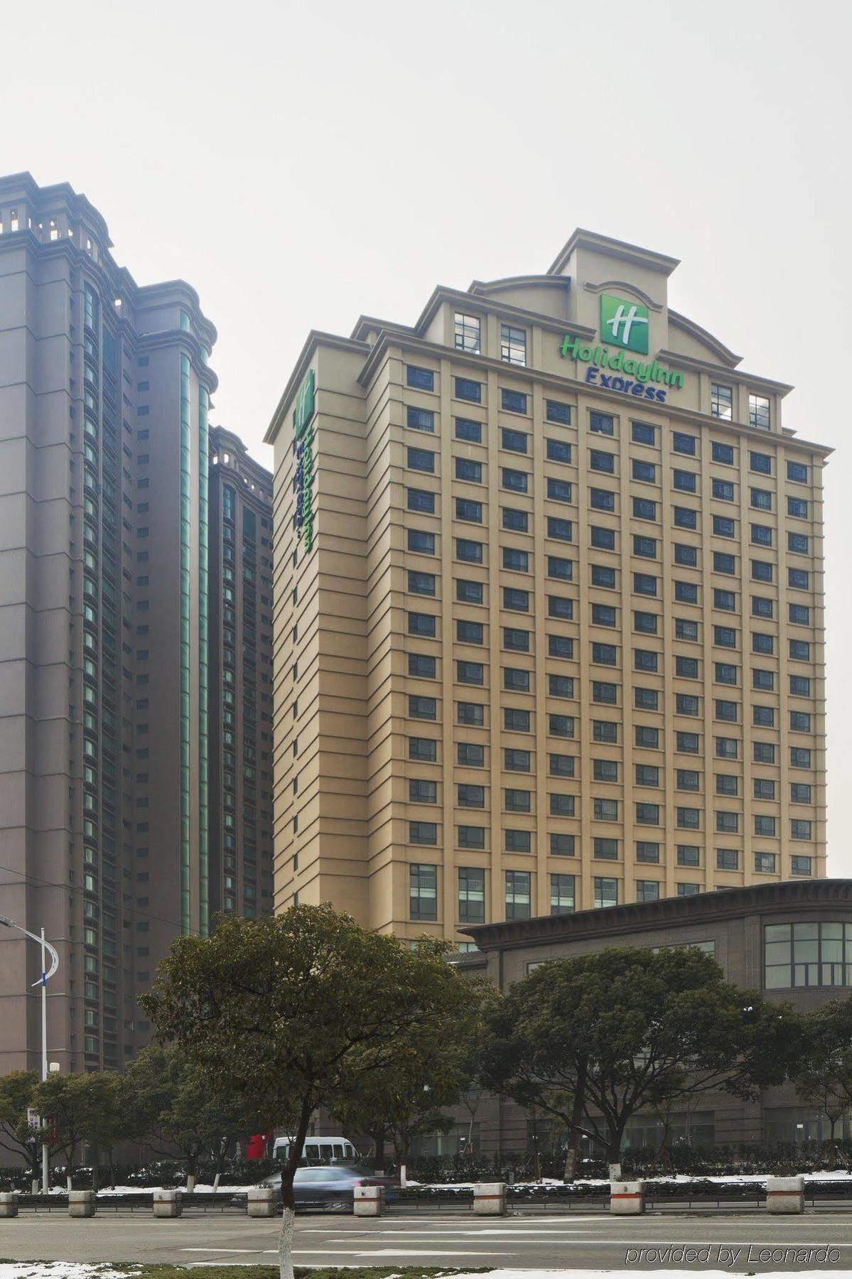 Holiday Inn Express Suzhou Changjiang By Ihg Exterior photo